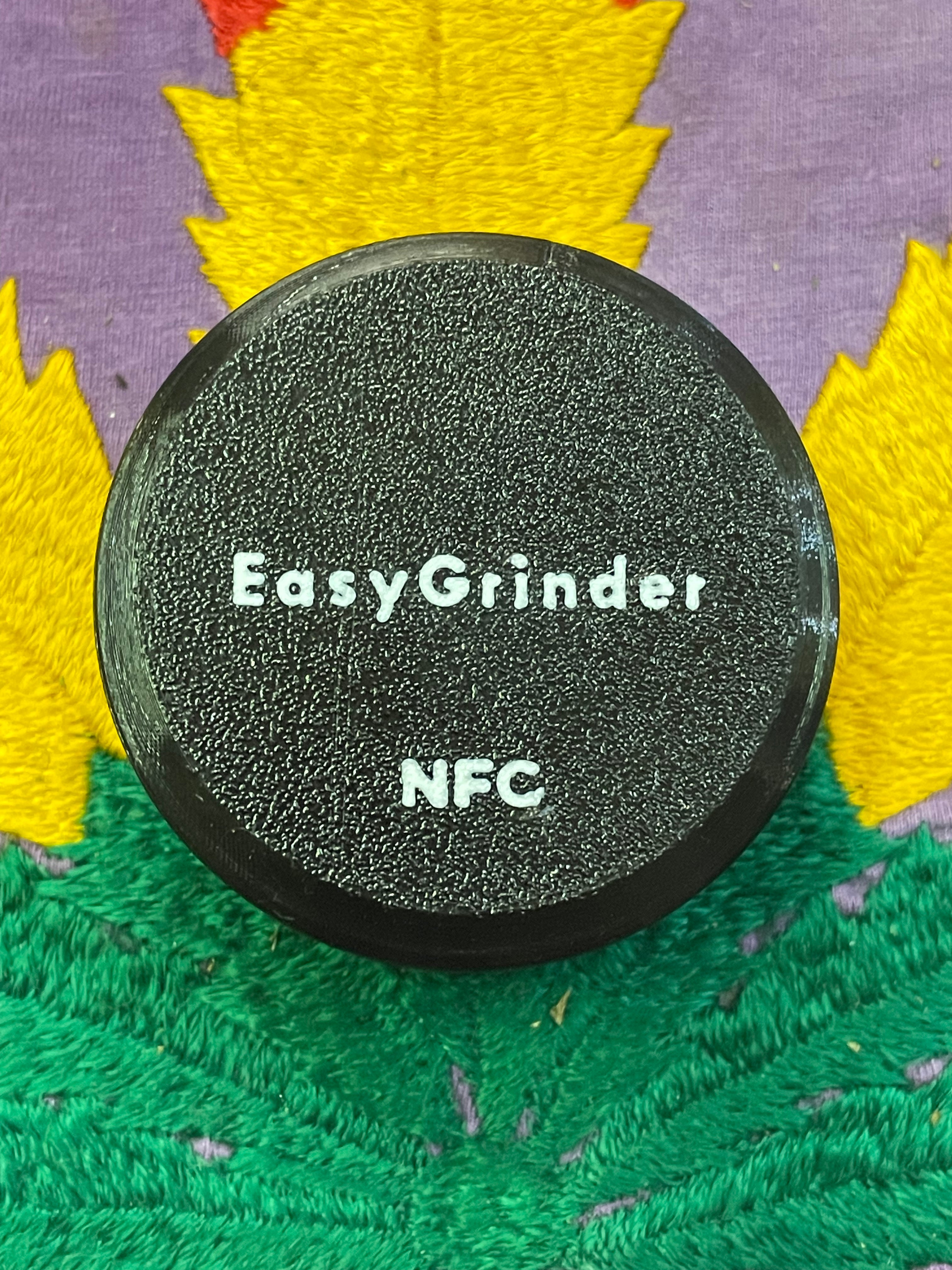 NOVITA' Grinder x Resine - start up italiana by WE GROW