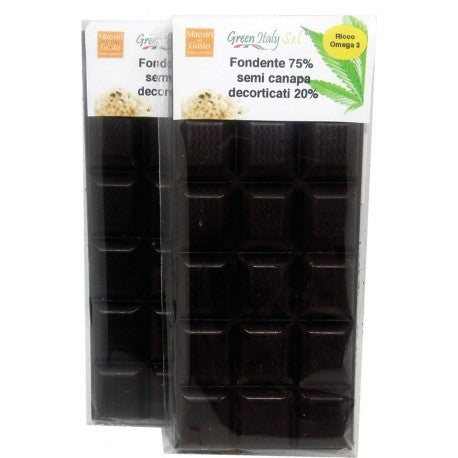Tavoletta di cioccolato fondente 75% con 20% di semi decorticati canapa